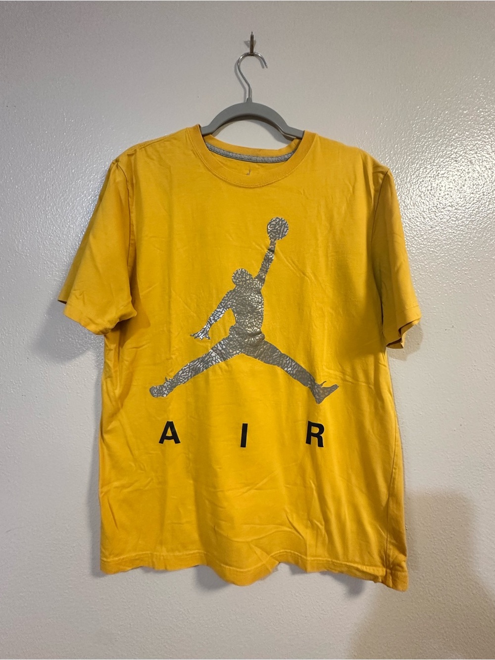 Jordan Yellow T‑Shirt with Silver Jumpman Graphic